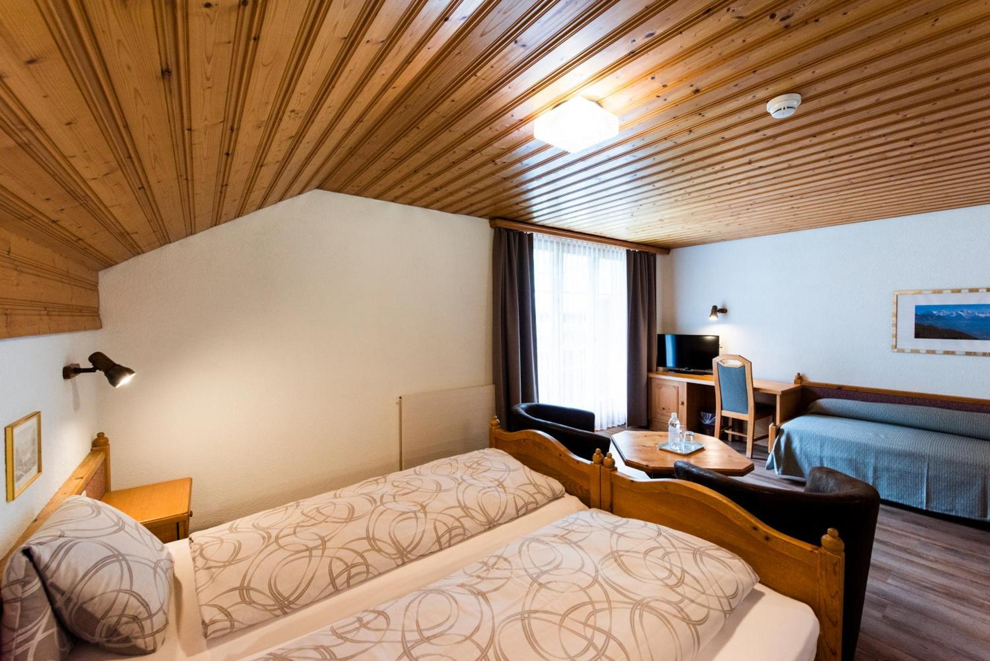 Hotel Brienzerburli Brienz  Exterior foto