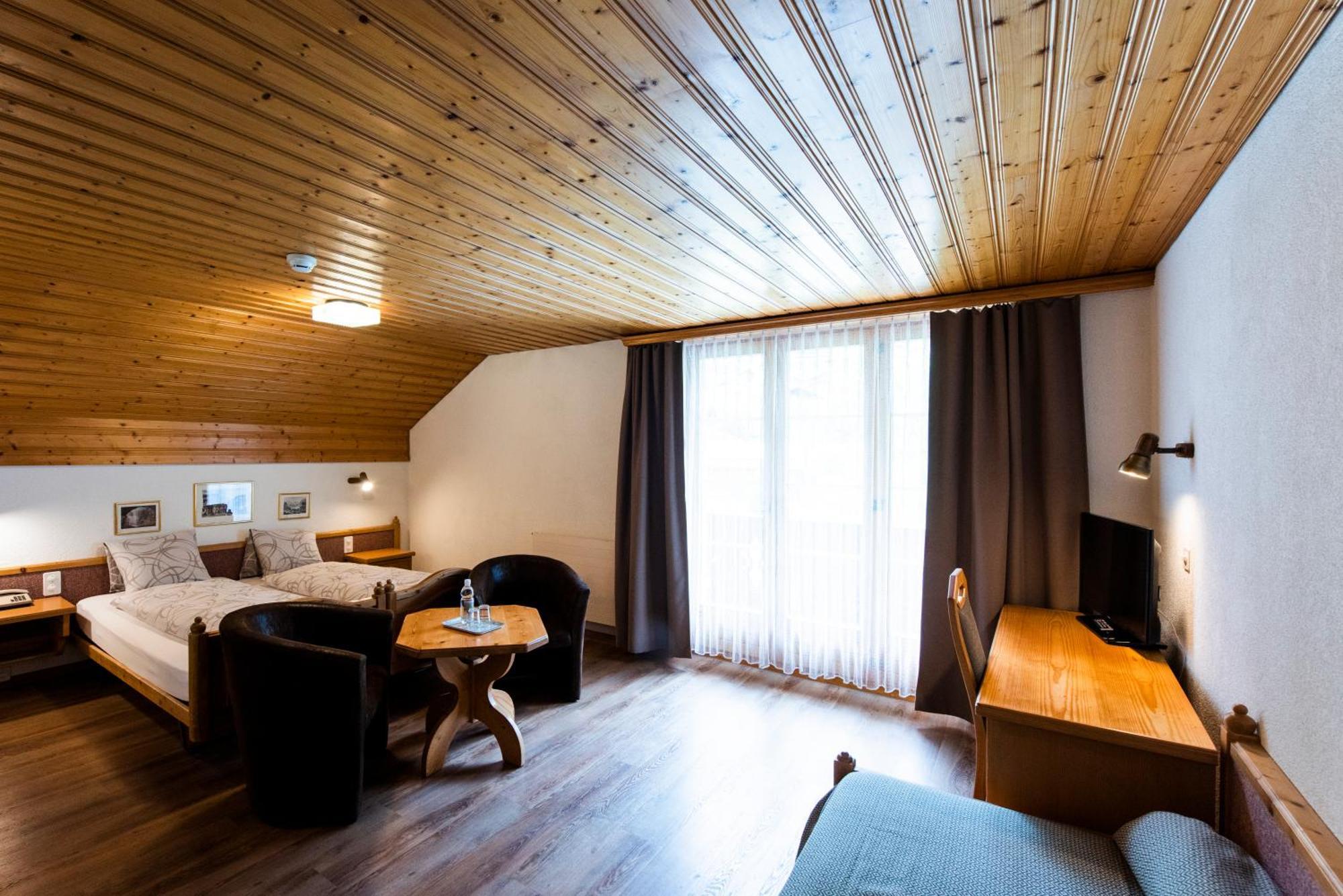 Hotel Brienzerburli Brienz  Exterior foto