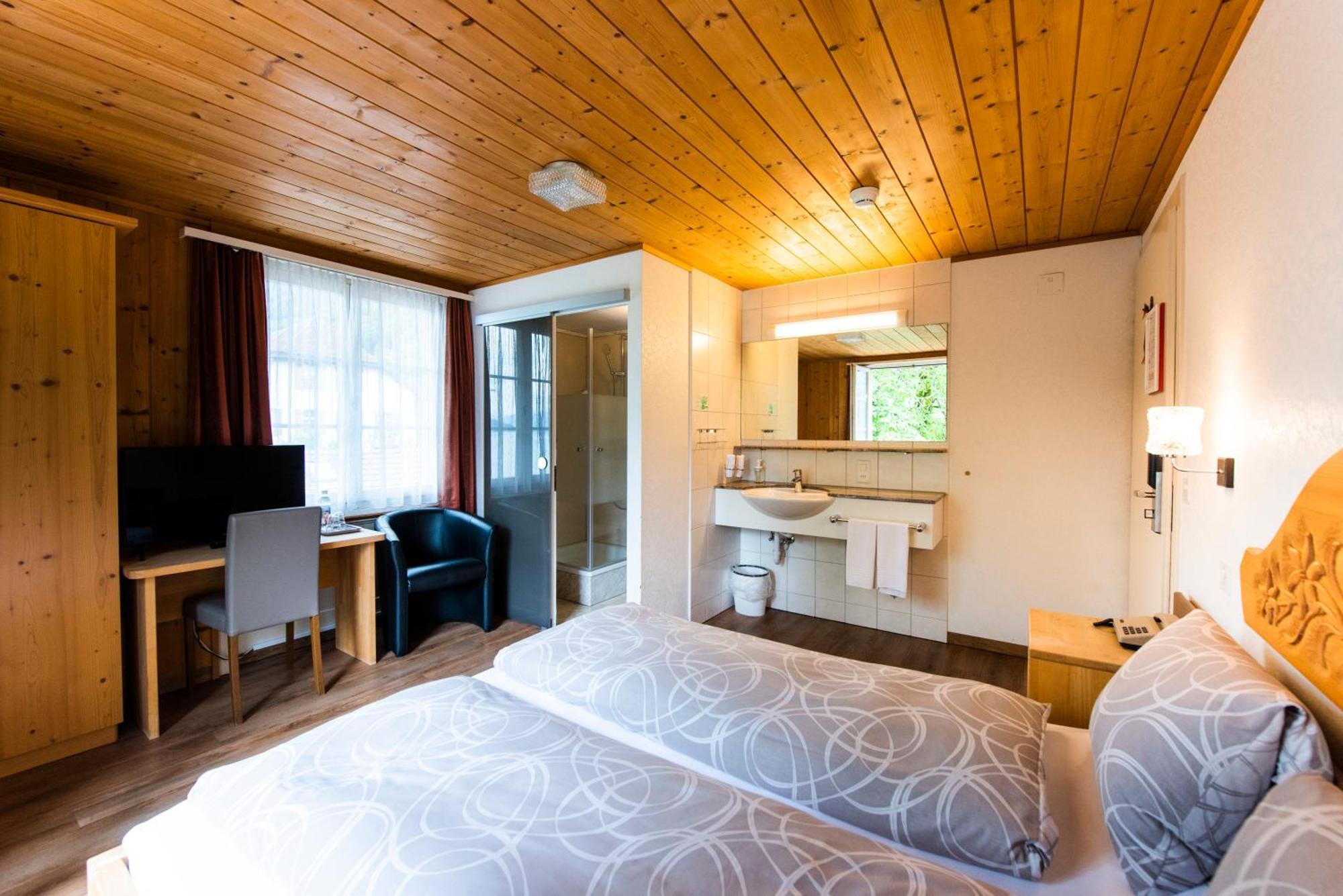 Hotel Brienzerburli Brienz  Exterior foto